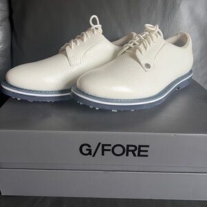 G/FORE Men's white leather golf shoes with Blue Sole